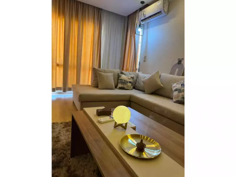 https://aqarmap.com.eg/ar/listing/6595481-for-rent-cairo-new-cairo-lrhb-city-phase-5-talaat-mostafa-st