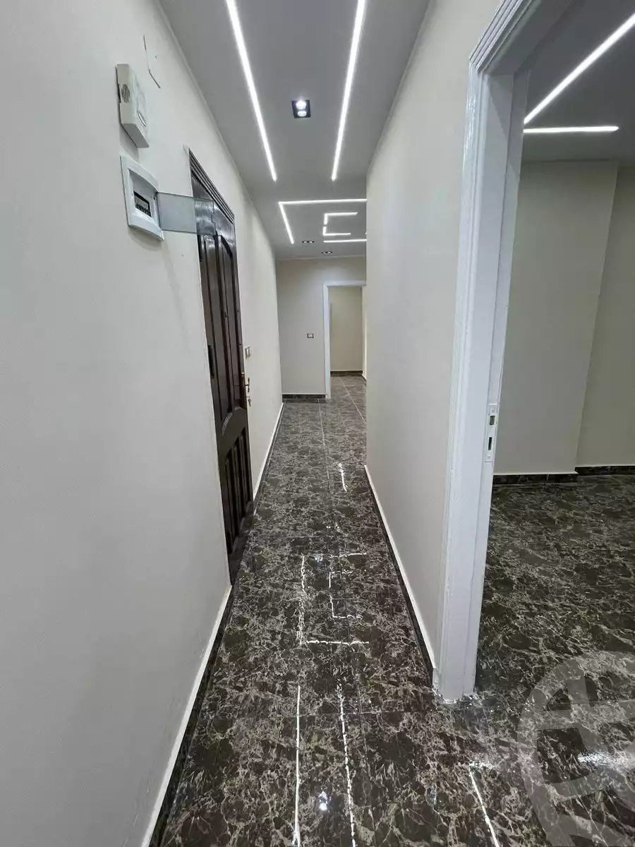 https://aqarmap.com.eg/ar/listing/6596345-for-sale-alexandria-l-jmy-lbytsh-ain-shams-st