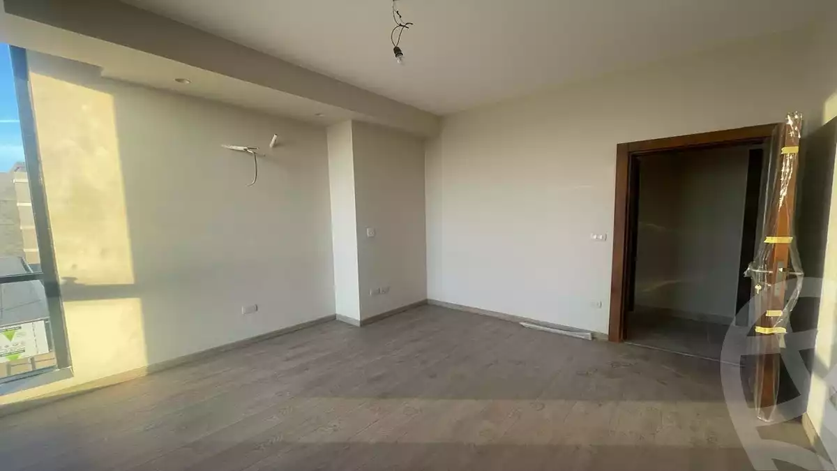 https://aqarmap.com.eg/en/listing/6597381-for-sale-cairo-new-cairo-compounds-el-patio-oro