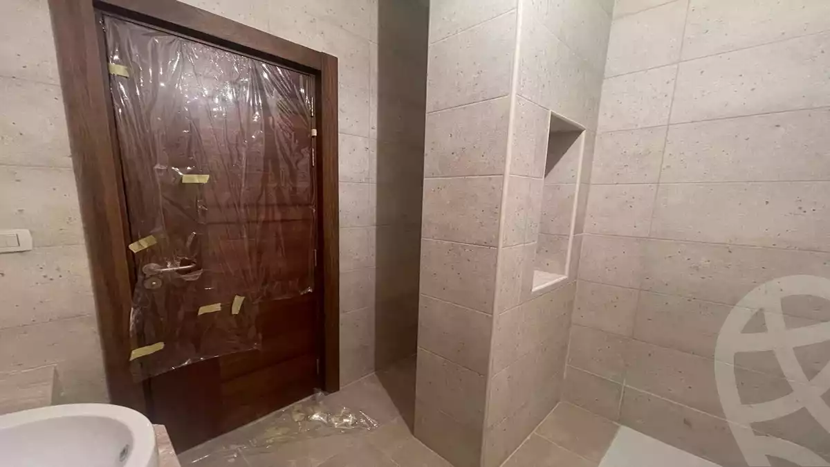 https://aqarmap.com.eg/en/listing/6597381-for-sale-cairo-new-cairo-compounds-el-patio-oro