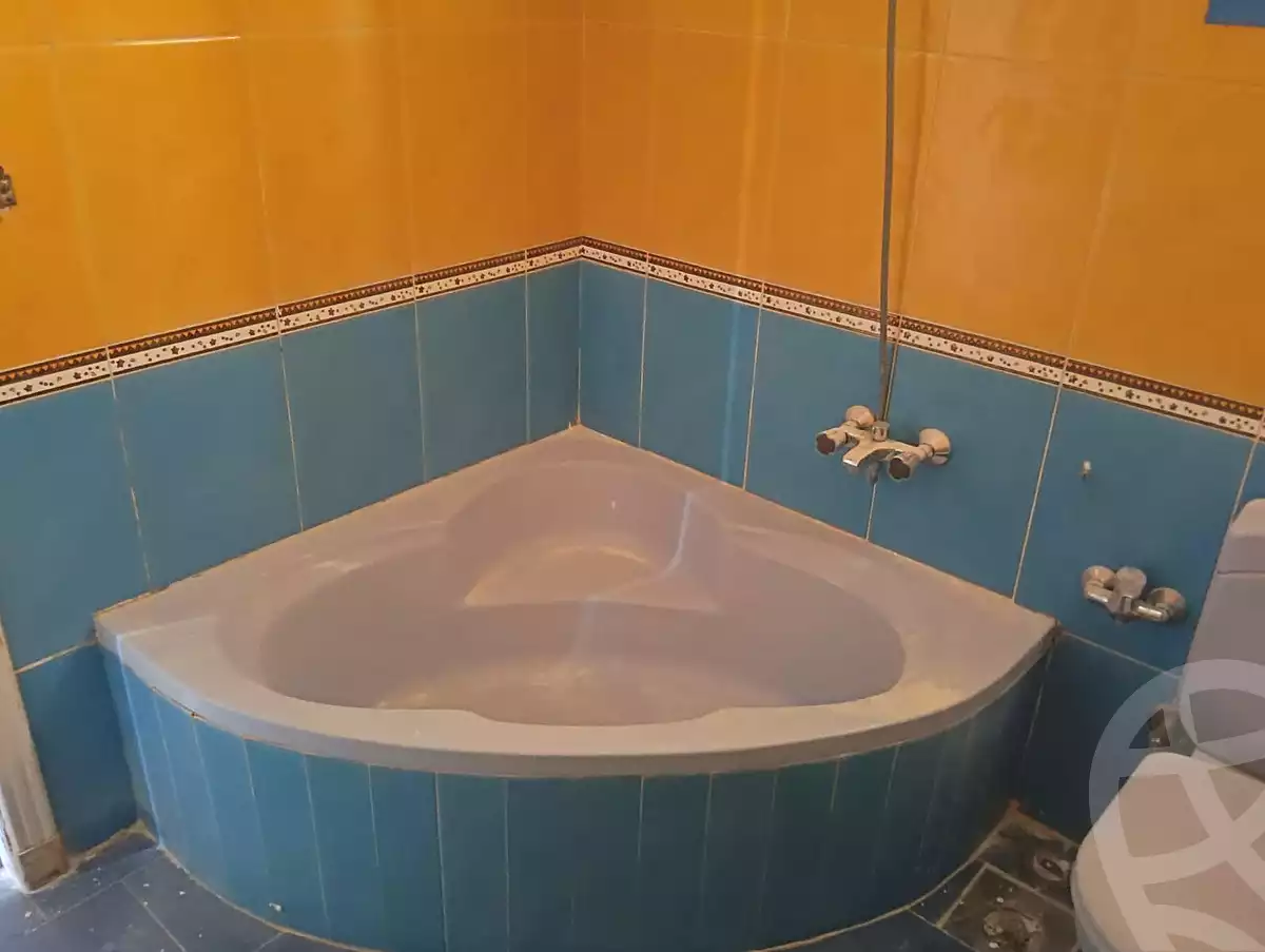 https://aqarmap.com.eg/en/listing/6597867-for-sale-cairo-el-sheikh-zayed-city-compounds-hadayek-el-mohandiseen