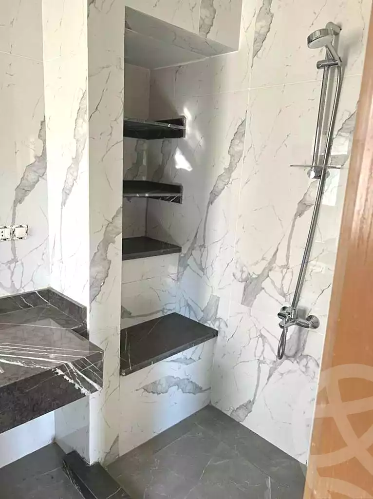 https://aqarmap.com.eg/ar/listing/6597972-for-sale-cairo-mokattam-compounds-uptown-cairo-levana-uptown-cairo