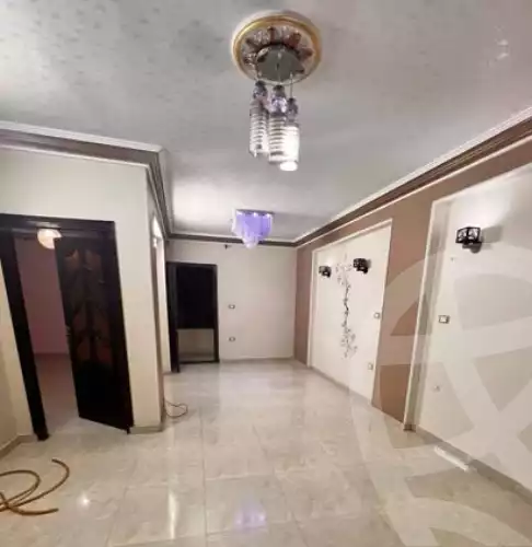https://aqarmap.com.eg/ar/listing/6599530-for-sale-qalyubia-shubra-el-khaima-shubra-el-khaima-city-ahmed-oraby-st