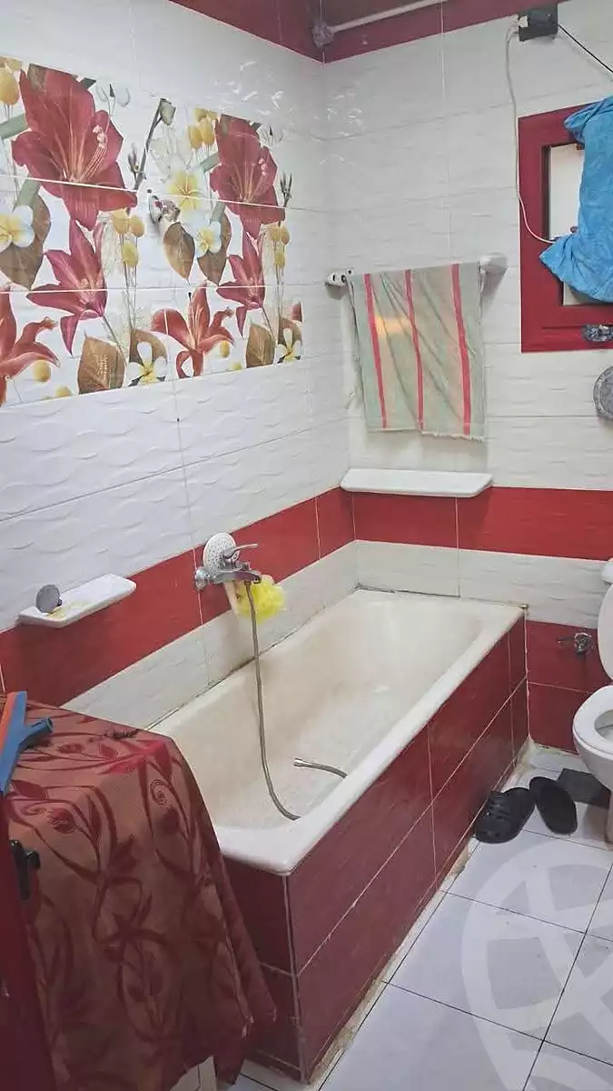 https://aqarmap.com.eg/ar/listing/6599699-for-sale-cairo-hadayek-el-koba-wali-al-ahd-st