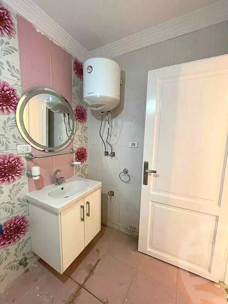 https://aqarmap.com.eg/ar/listing/6599864-for-sale-cairo-helwan-helwan-el-sharkeya-gaafar-st