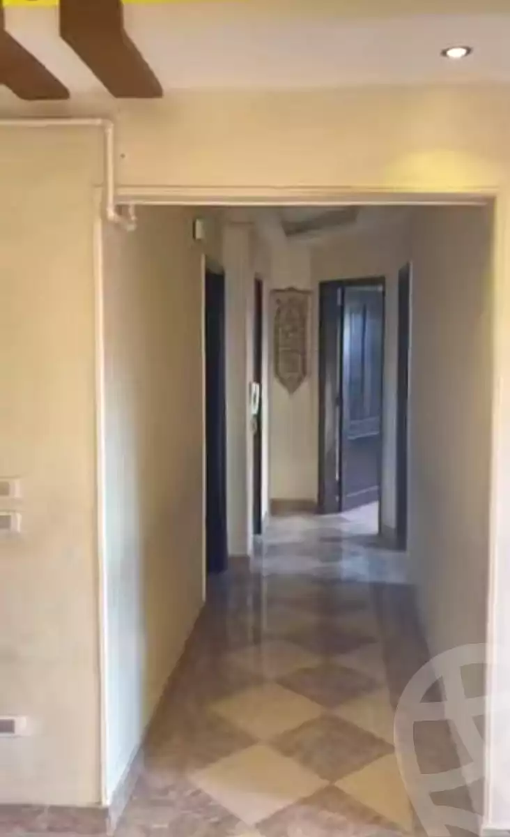 https://aqarmap.com.eg/en/listing/6600072-for-sale-cairo-helwan-helwan-el-sharkeya-borhan-st
