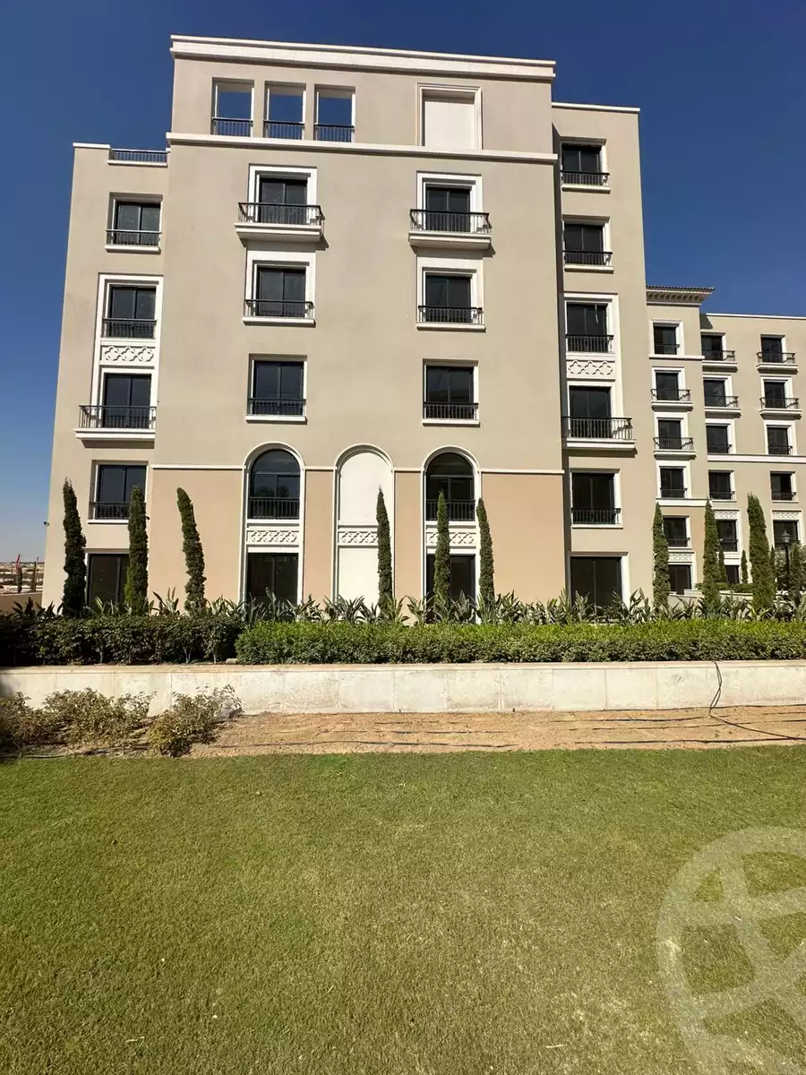 https://aqarmap.com.eg/ar/listing/6600610-for-sale-cairo-el-sheikh-zayed-city-compounds-kmbwnd-fyldj-wyst-dr-llttwyr