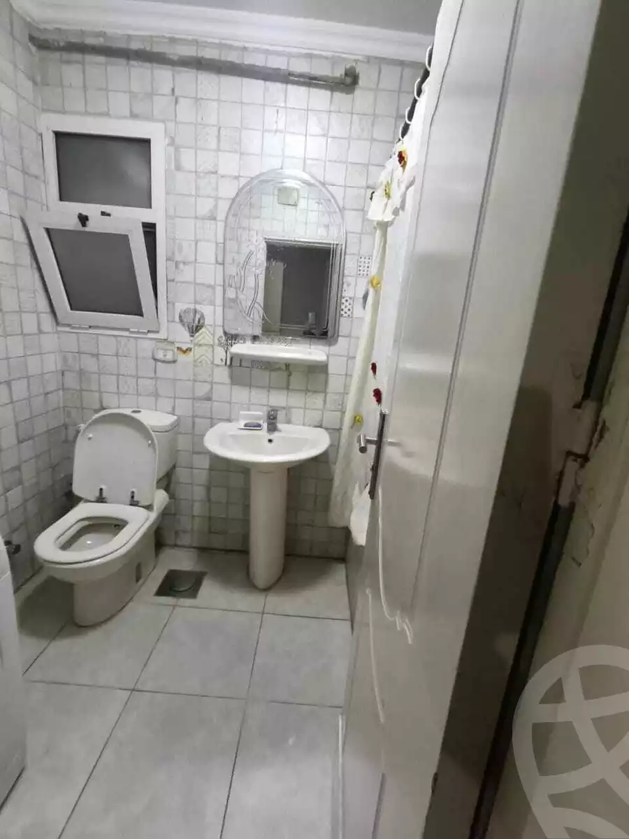 https://aqarmap.com.eg/en/listing/6601687-for-sale-cairo-manial-el-rawda-st
