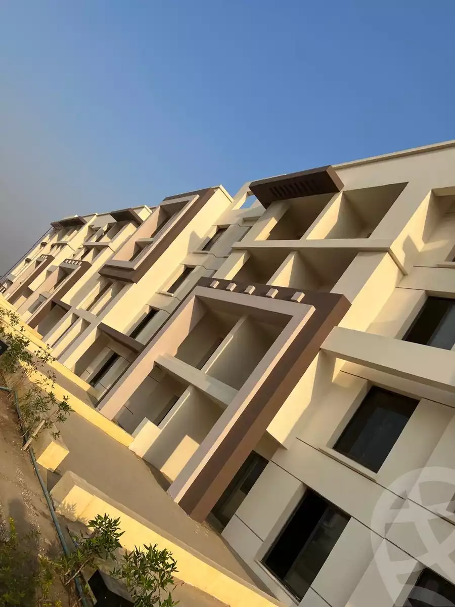 https://aqarmap.com.eg/ar/listing/6603620-for-sale-cairo-el-sheikh-zayed-city-alex-cairo-desert-road-nyoum-pyramids-arab-developments