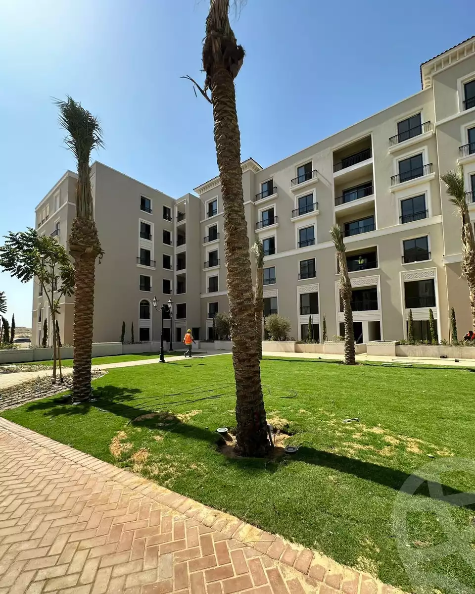 https://aqarmap.com.eg/ar/listing/6603752-for-sale-cairo-el-sheikh-zayed-city-compounds-kmbwnd-fyldj-wyst-dr-llttwyr
