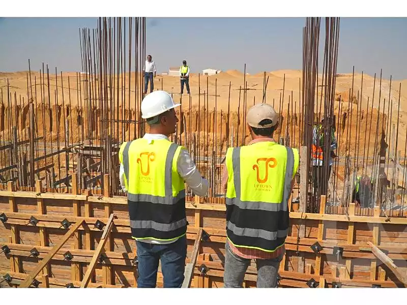https://aqarmap.com.eg/ar/listing/6605480-for-sale-cairo-6th-of-october-compounds-kmbwnd-b-twn-ryl-styt-llttwyr