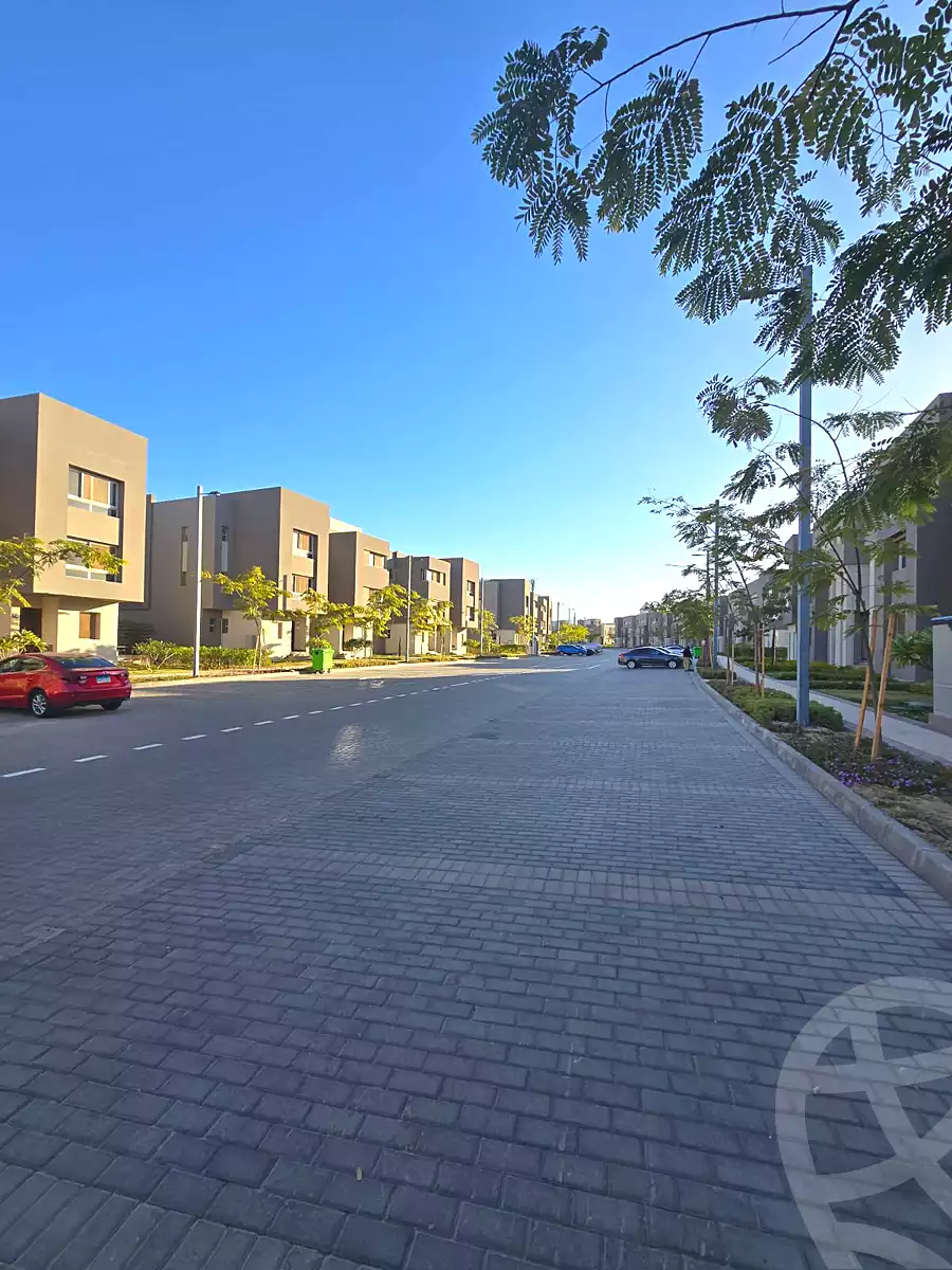 https://aqarmap.com.eg/en/listing/6605892-for-sale-cairo-el-sheikh-zayed-city-compounds-etapa