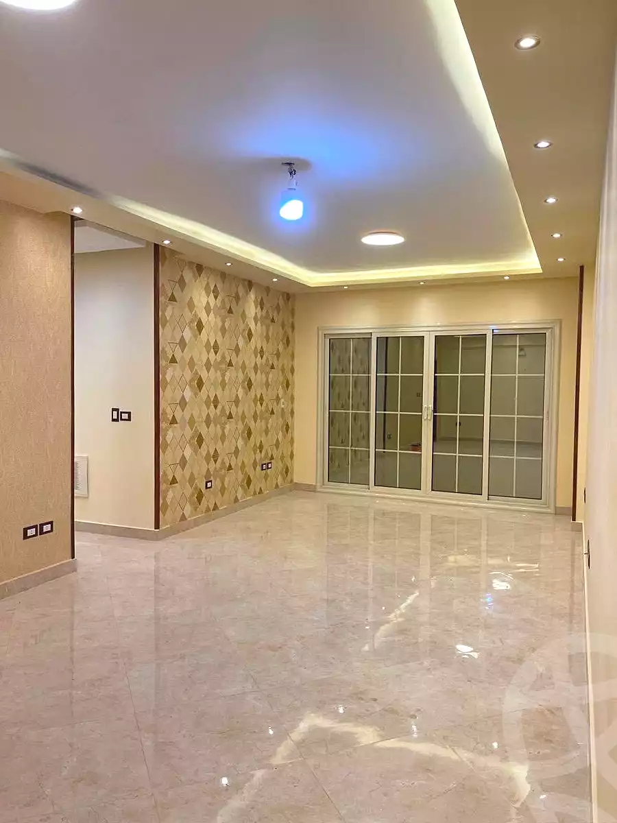 https://aqarmap.com.eg/en/listing/6607562-for-rent-cairo-new-cairo-compounds-rock-vera-compound