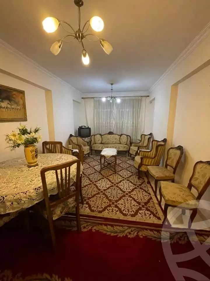 https://aqarmap.com.eg/ar/listing/6608453-for-sale-alexandria-glim