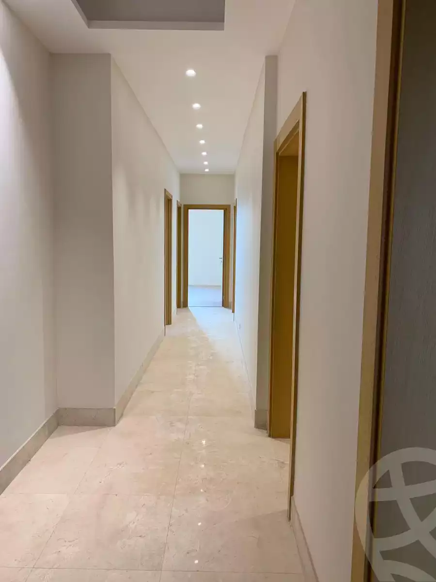 https://aqarmap.com.eg/en/listing/6608998-for-sale-cairo-el-sheikh-zayed-city-compounds-kmbwnd-ljry-swdyk