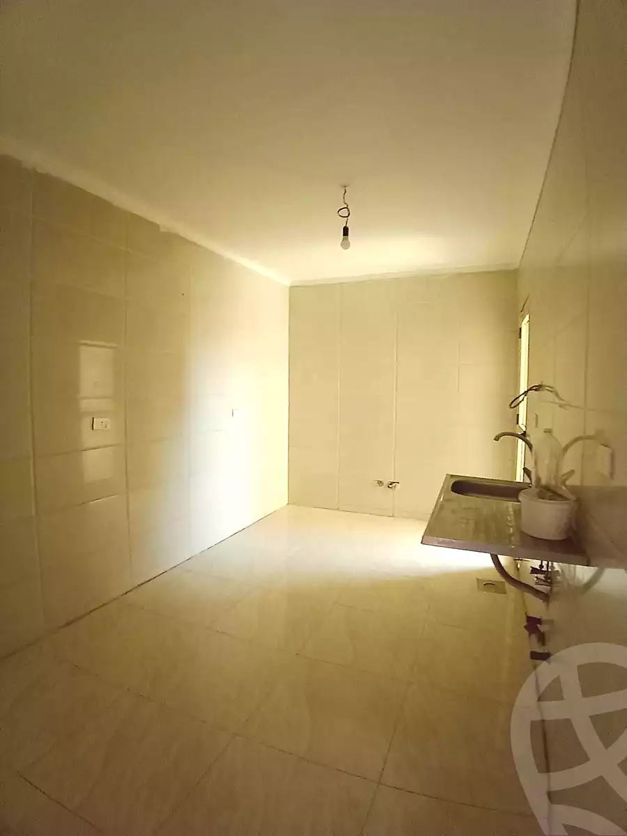 https://aqarmap.com.eg/ar/listing/6609357-for-rent-cairo-ain-shams-jsr-lswys
