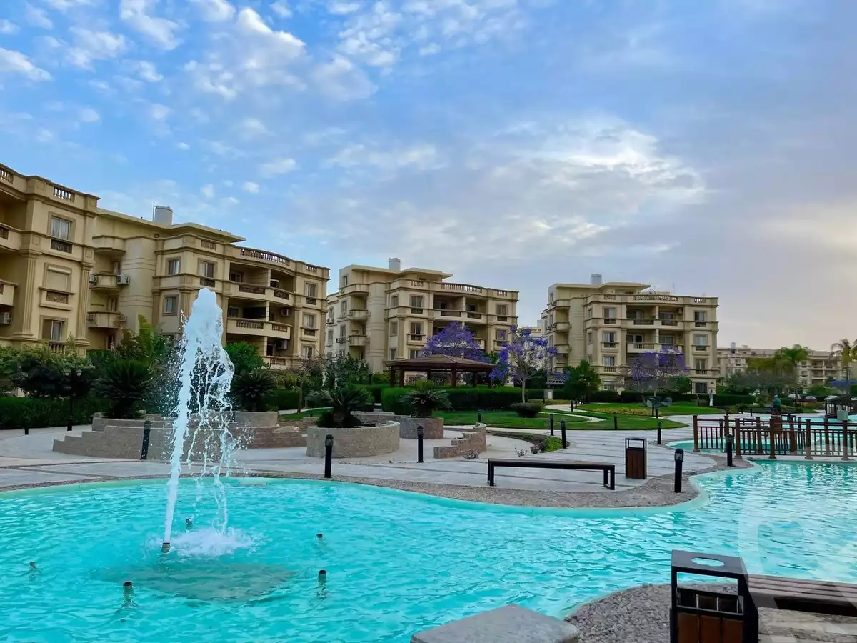 https://aqarmap.com.eg/en/listing/6610654-for-sale-cairo-6th-of-october-hadaeq-october-kmbwnd-fy-hdyq-ktwbr-golf-residences