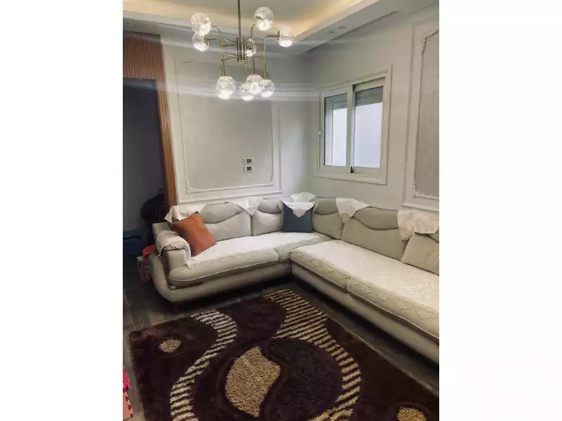 https://aqarmap.com.eg/en/listing/6611061-for-rent-cairo-new-cairo-compounds-hyde-park-centre-ville-hyde-park
