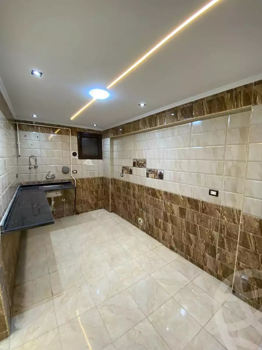 https://aqarmap.com.eg/ar/listing/6611353-for-sale-alexandria-l-jmy-lbytsh-el-reyad-st