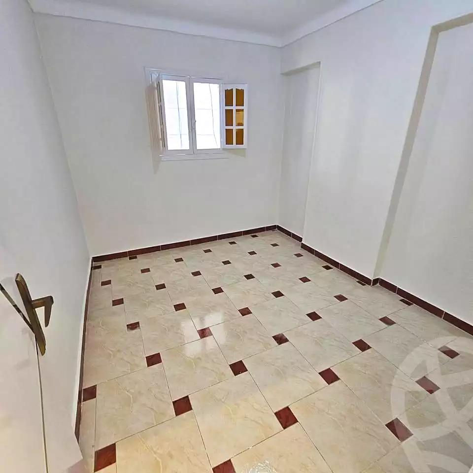 https://aqarmap.com.eg/ar/listing/6612966-for-sale-alexandria-el-asafra-l-sfr-qbly