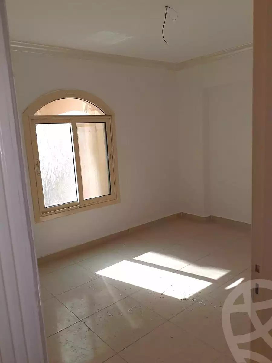 https://aqarmap.com.eg/ar/listing/6617498-for-sale-cairo-6th-of-october-el-hay-el-motamyz-el-motamayez-neighborhood-abd-el-moneim-riad-st
