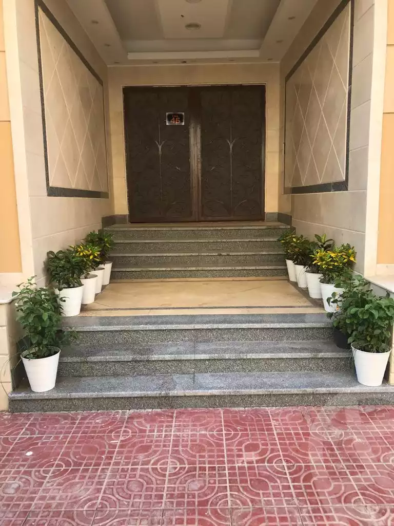 https://aqarmap.com.eg/en/listing/6619628-for-sale-cairo-new-cairo-compounds-les-rois