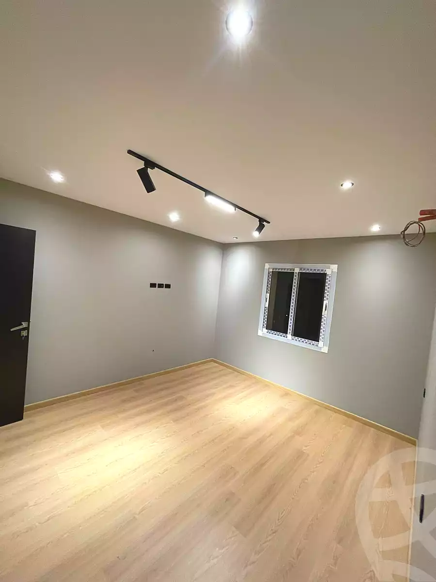 https://aqarmap.com.eg/ar/listing/6620335-for-rent-cairo-6th-of-october-compounds-october-plaza