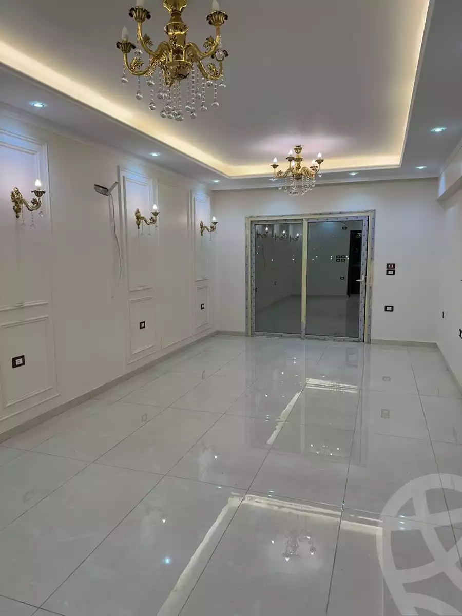 https://aqarmap.com.eg/en/listing/6621169-for-rent-cairo-new-cairo-compounds-hyde-park-centre-ville-hyde-park