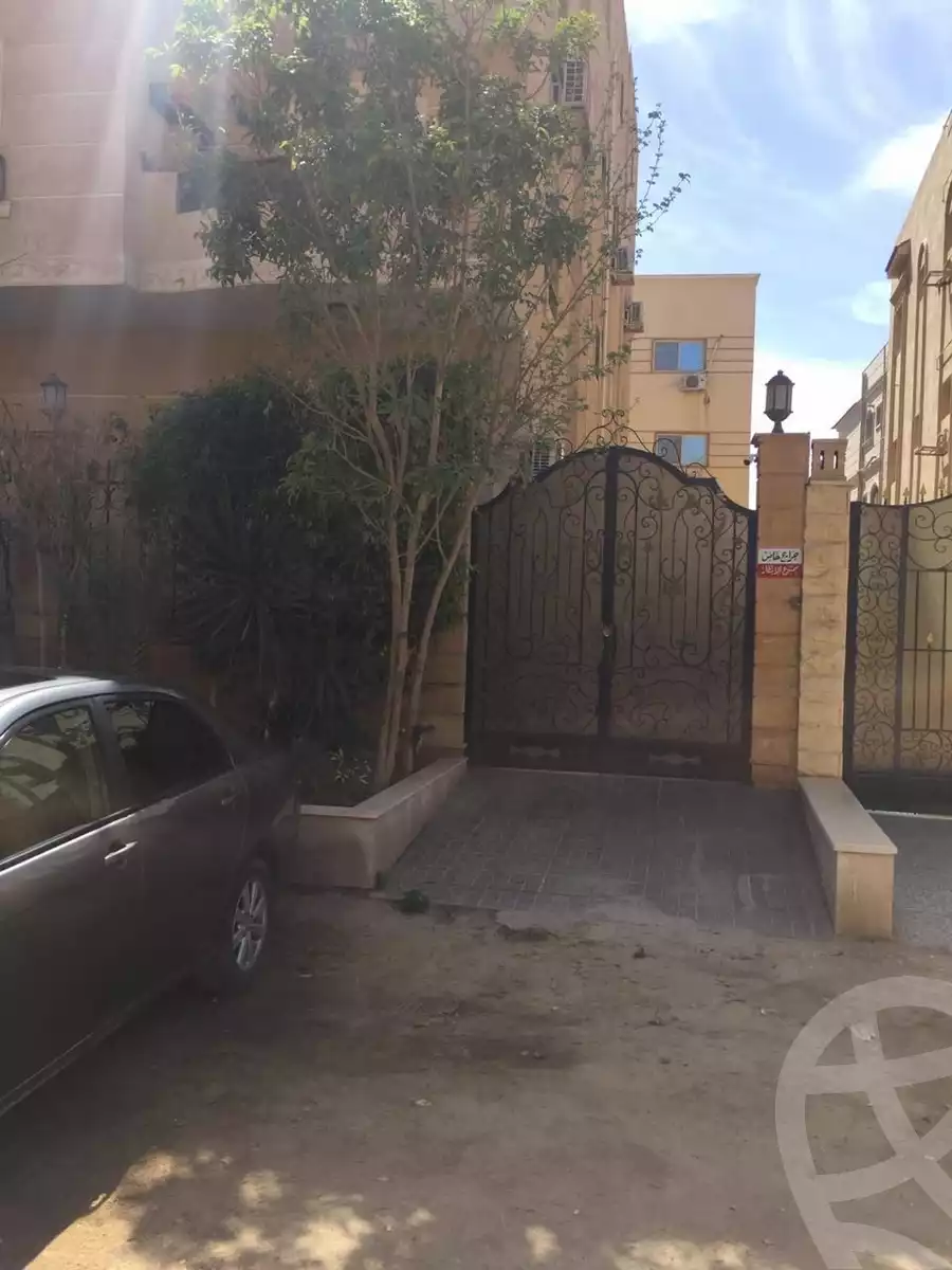 https://aqarmap.com.eg/en/listing/6621238-for-sale-cairo-new-cairo-first-settlement-neighbourhood-5-el-shaheed-islam-raafat-st