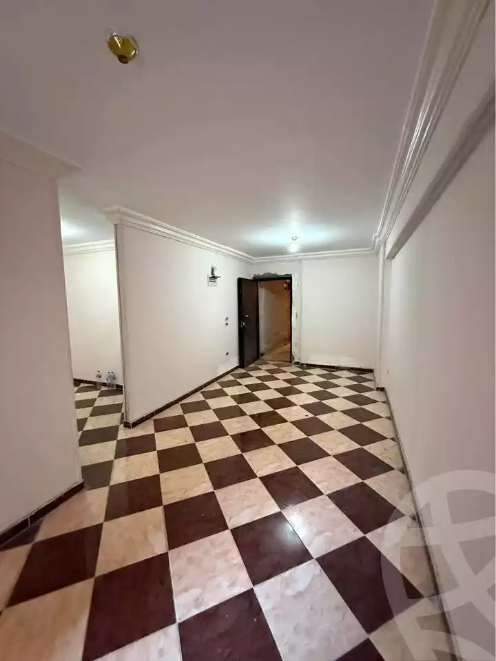 https://aqarmap.com.eg/ar/listing/6623098-for-sale-alexandria-sydy-bshr-sydy-bshr-bhry-shr-mhmd-njyb