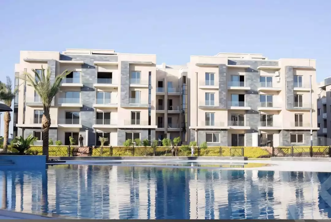 https://aqarmap.com.eg/ar/listing/6623158-for-sale-cairo-new-cairo-compounds-galleria-moon-valley