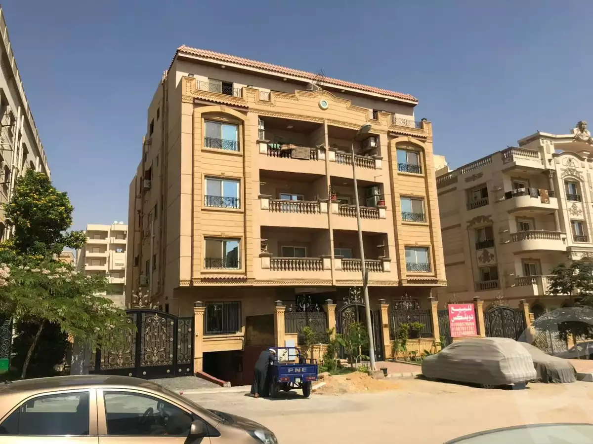 https://aqarmap.com.eg/ar/listing/6628338-for-sale-cairo-new-cairo-gharb-arabila-doctor-hani-maher-st
