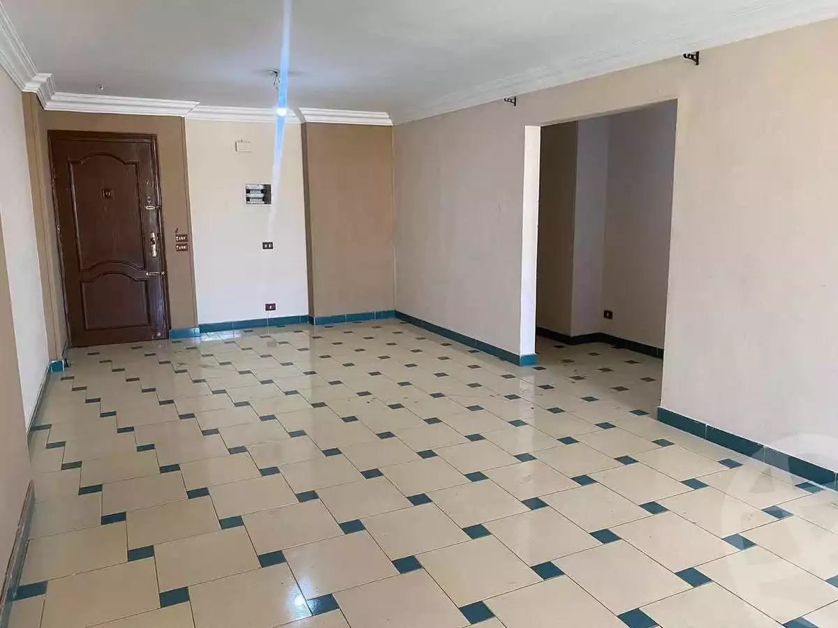 https://aqarmap.com.eg/en/listing/6628683-for-rent-cairo-mokattam-lhdb-l-ly-shareaa-9
