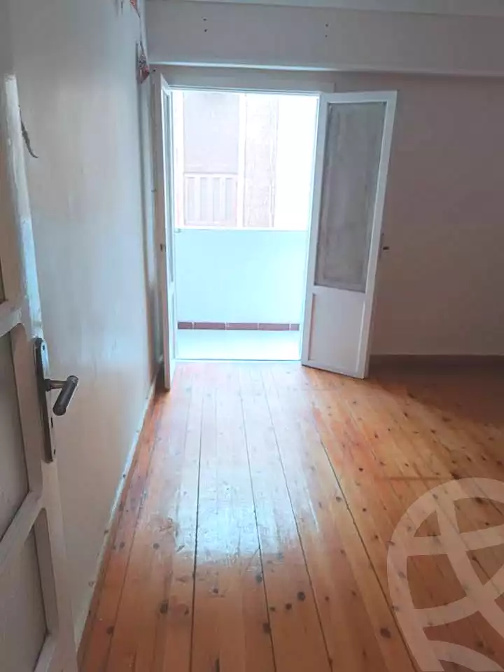 https://aqarmap.com.eg/ar/listing/6633282-for-sale-alexandria-ganaklis