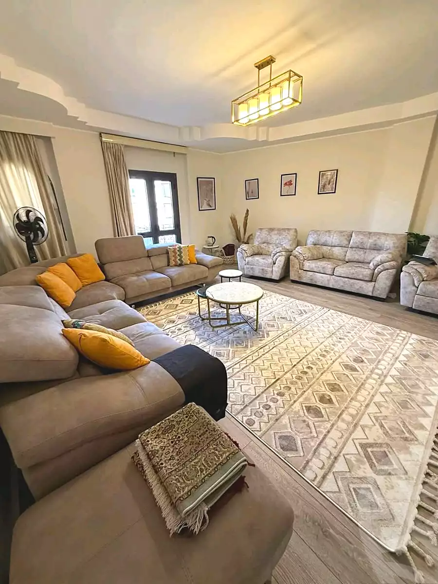 https://aqarmap.com.eg/en/listing/6634064-for-sale-cairo-new-cairo-compounds-kmbwnd-ldf-lwtny
