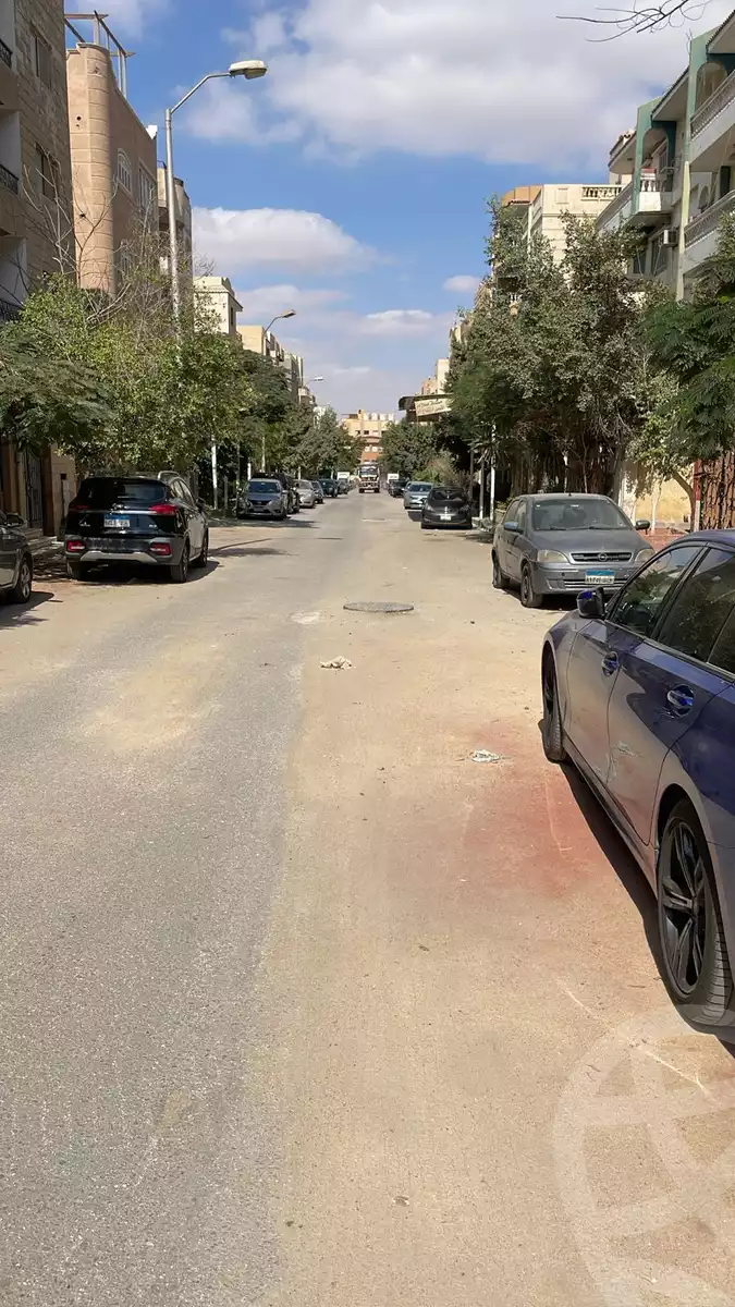 https://aqarmap.com.eg/en/listing/6636619-for-sale-cairo-6th-of-october-el-ahyaa-neighborhood-3rd-street-7