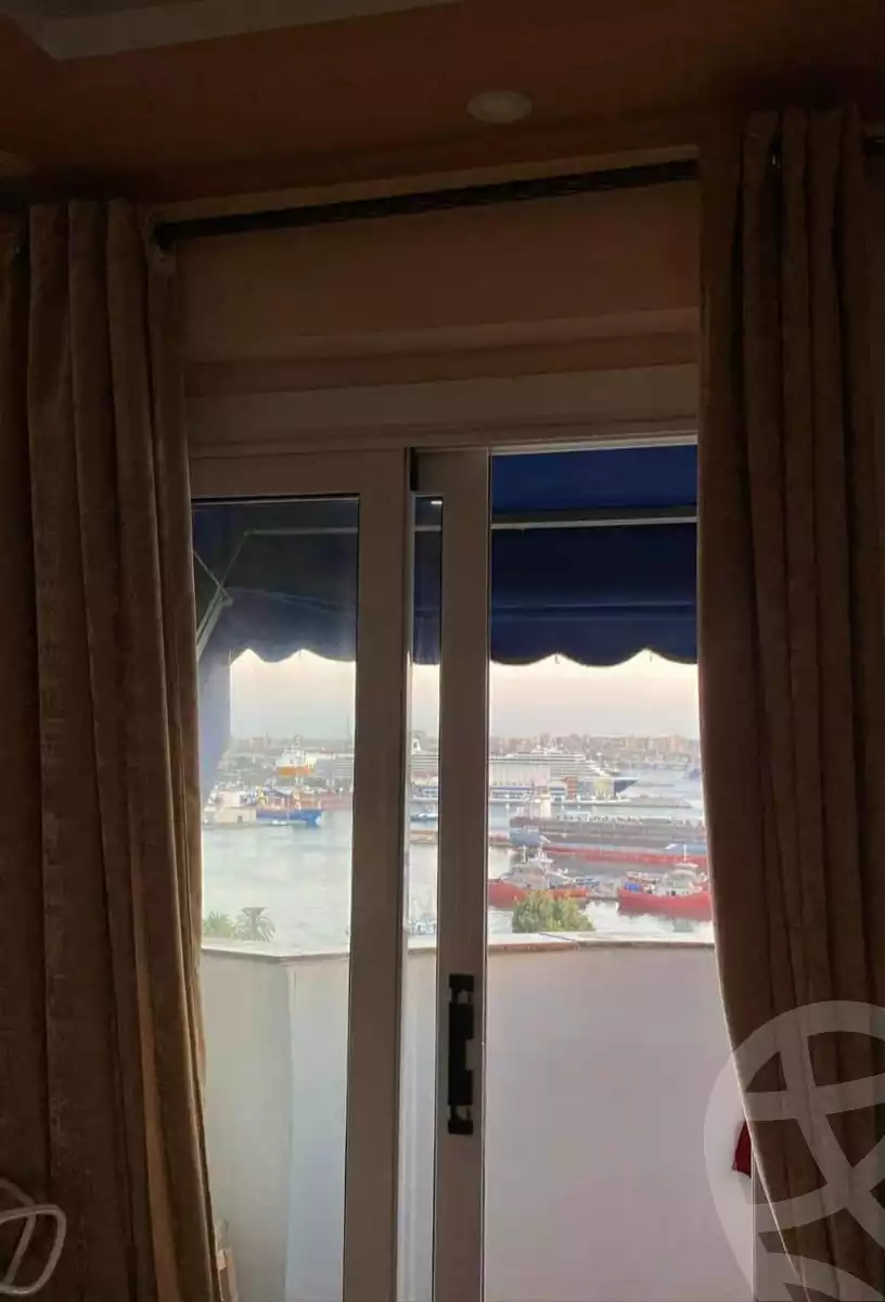 https://aqarmap.com.eg/ar/listing/6637040-for-sale-alexandria-rs-ltyn