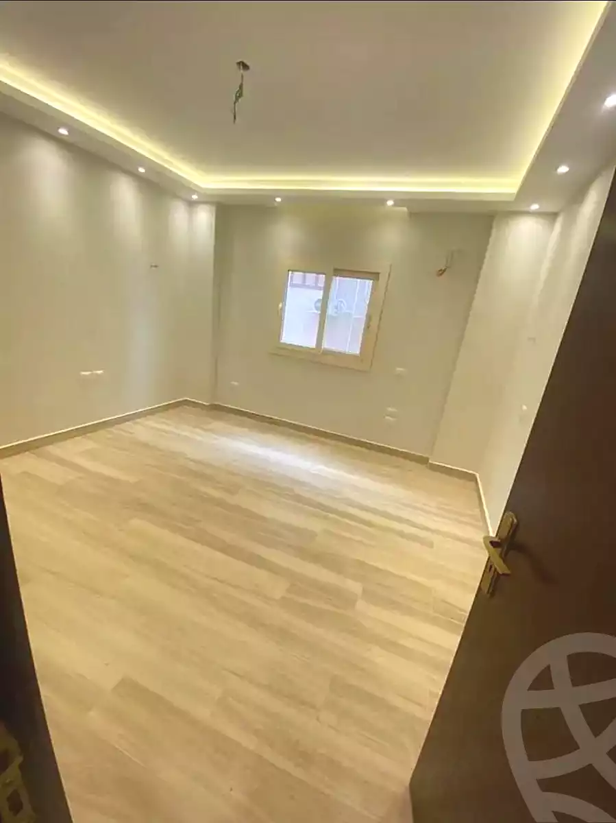 https://aqarmap.com.eg/ar/listing/6637982-for-sale-alexandria-l-jmy-el-kilo-21