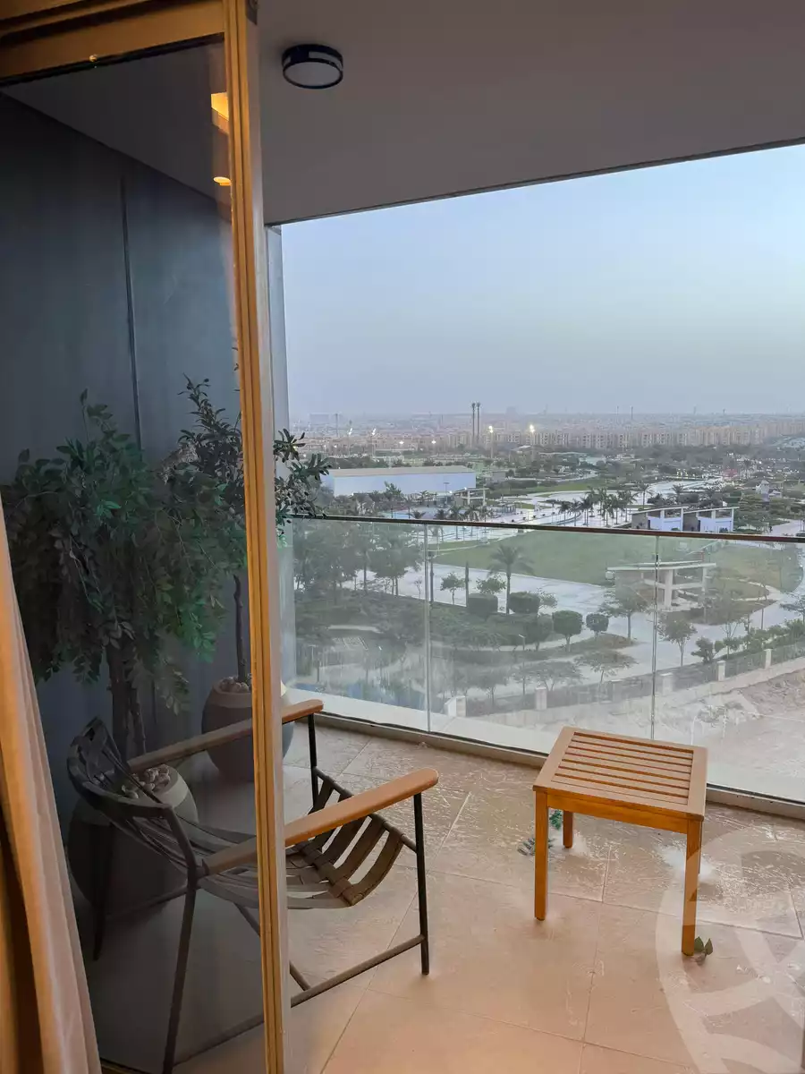 https://aqarmap.com.eg/ar/listing/6638623-for-sale-cairo-el-sheikh-zayed-city-compounds-kmbwnd-fyldj-wyst-dr-llttwyr