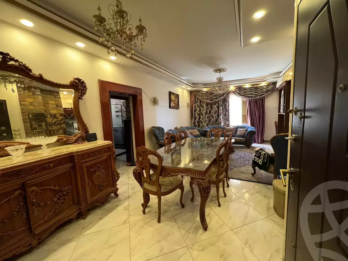 https://aqarmap.com.eg/ar/listing/6639143-for-sale-cairo-6th-of-october-el-ahyaa-neighborhood-3rd-al-hay-al-thalith-st