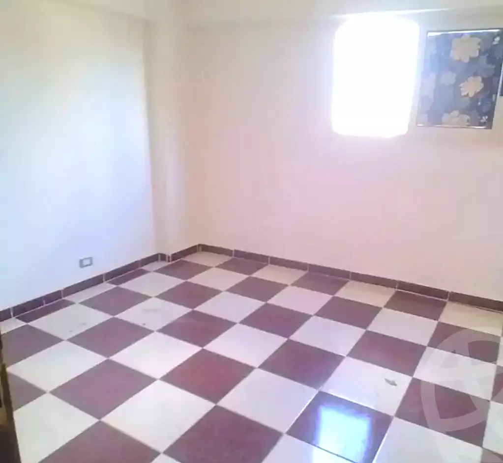 https://aqarmap.com.eg/ar/listing/6640005-for-sale-alexandria-sydy-bshr-sydy-bshr-bhry-shr-mhmwd-l-yswy