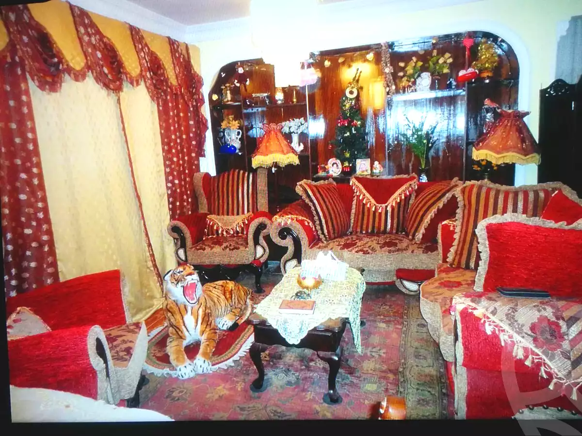 https://aqarmap.com.eg/ar/listing/6641081-for-sale-cairo-6th-of-october-mntq-fr-y-b-6-ktwbr