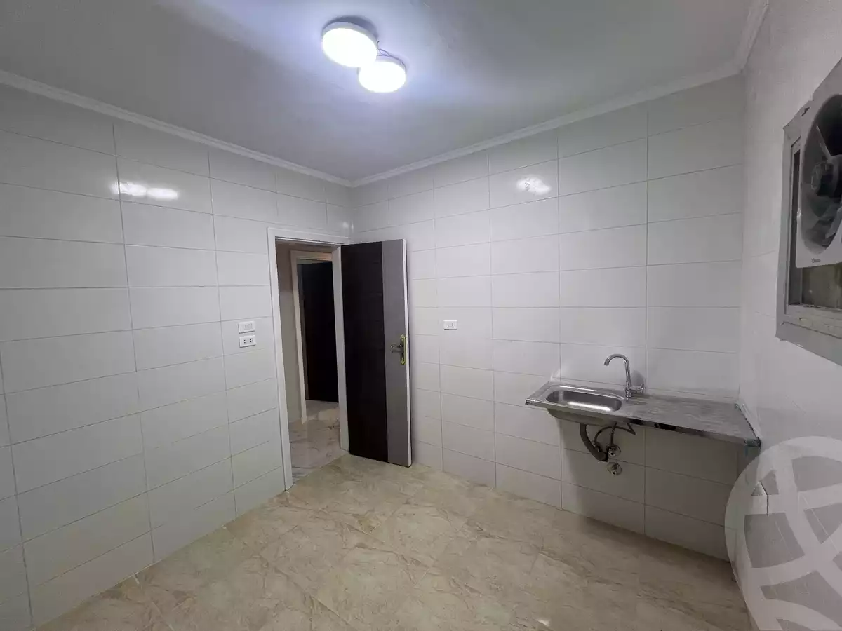https://aqarmap.com.eg/ar/listing/6641930-for-rent-cairo-6th-of-october-el-ahyaa-neighborhood-8th-street-17