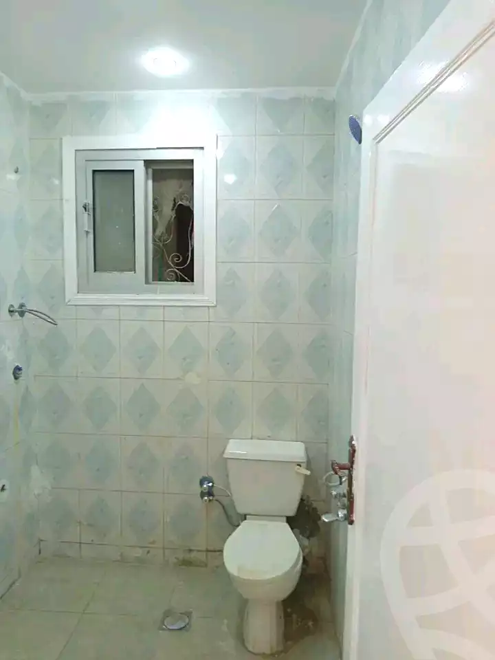https://aqarmap.com.eg/ar/listing/6642707-for-sale-alexandria-l-jmy-lbytsh-ibrahim-othman-st