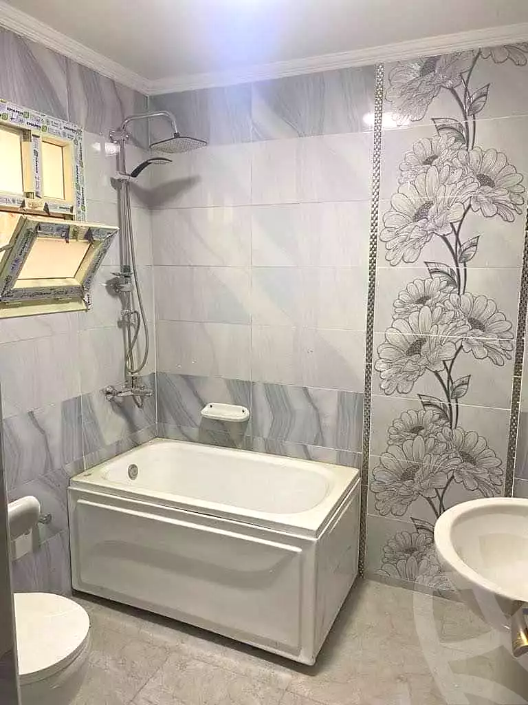 https://aqarmap.com.eg/ar/listing/6643564-for-rent-cairo-helwan-helwan-el-sharkeya-ryad-pasha-st