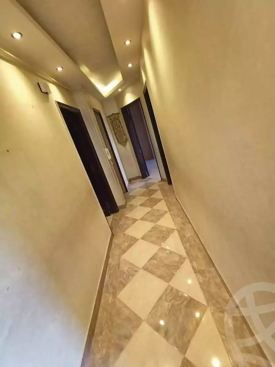 https://aqarmap.com.eg/ar/listing/6644425-for-sale-cairo-helwan-helwan-el-sharkeya-borhan-st