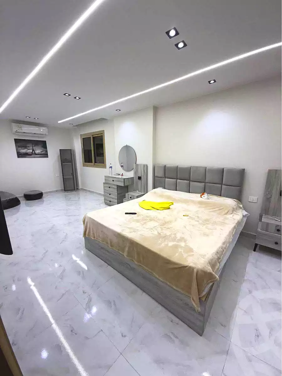 https://aqarmap.com.eg/en/listing/6644924-for-sale-cairo-mokattam-lhdb-l-ly-shr-krym-bnwn