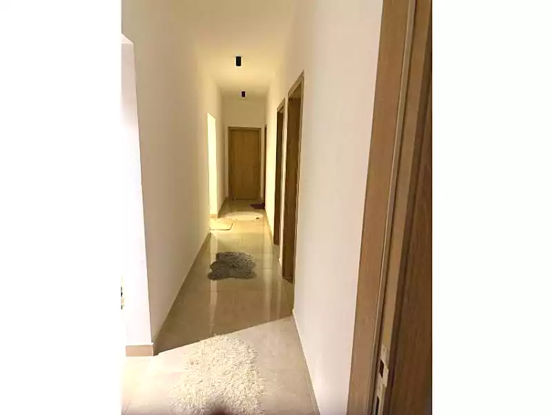 https://aqarmap.com.eg/ar/listing/6645439-for-rent-cairo-new-cairo-compounds-fifth-square