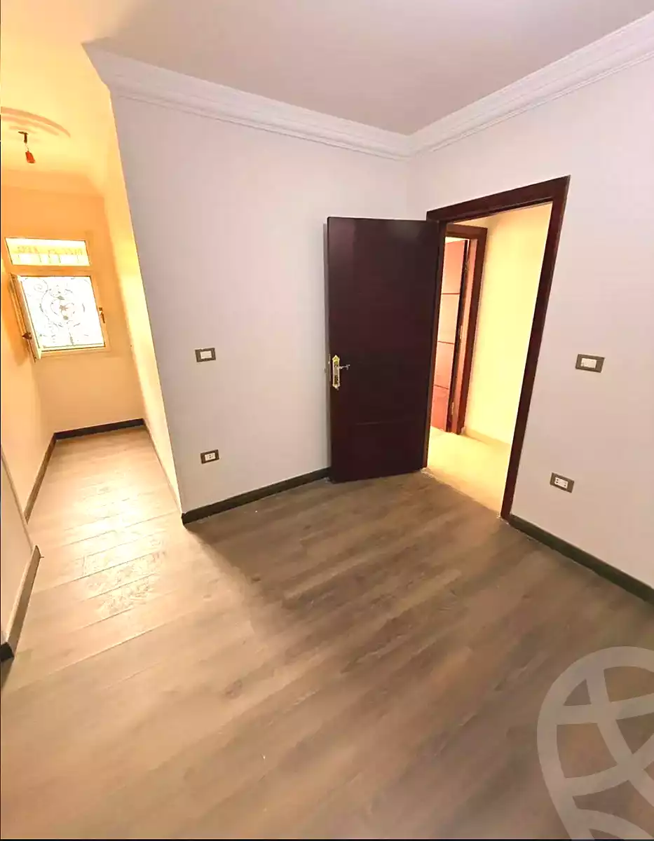 https://aqarmap.com.eg/en/listing/6645645-for-sale-alexandria-el-mandara-alex-el-mandara-bahri-sidi-kamal-st