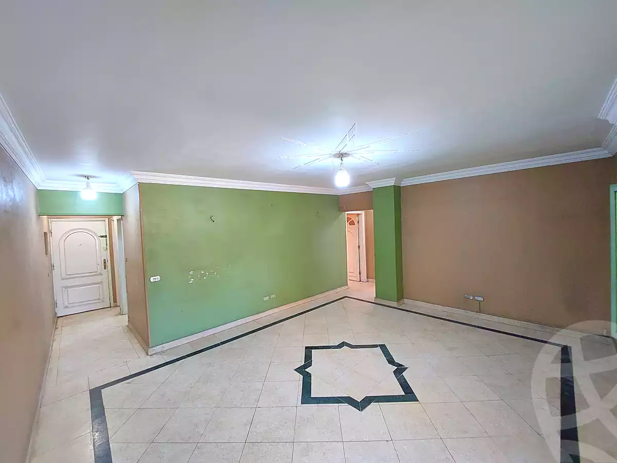 https://aqarmap.com.eg/ar/listing/6645835-for-sale-cairo-ain-shams-ain-shams-el-sharkia-el-zahraa-st